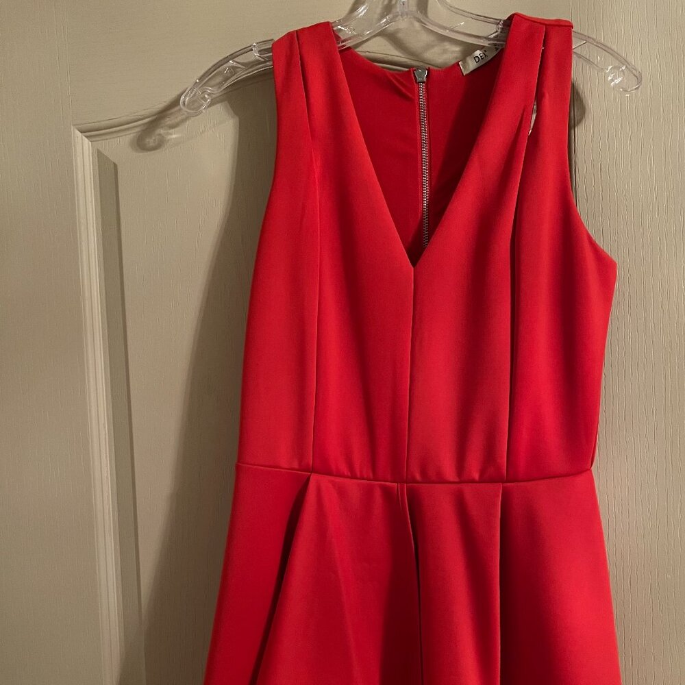 Dex Red Sleeveless Cocktail Dress (Size M)